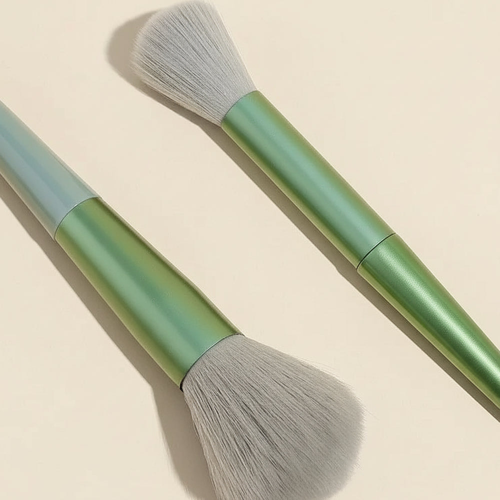 13pc Travel Makeup Brush Set - detail