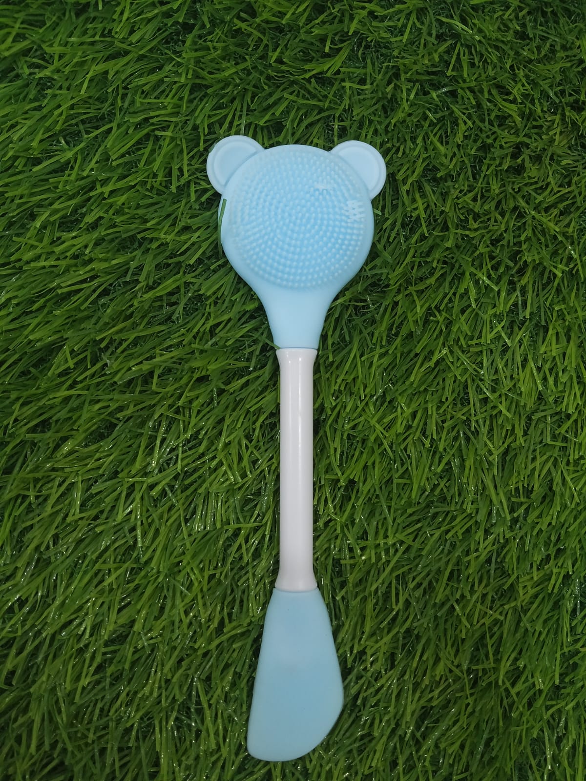 2-in-1 Silicone Facial Cleansing Brush - both sides view