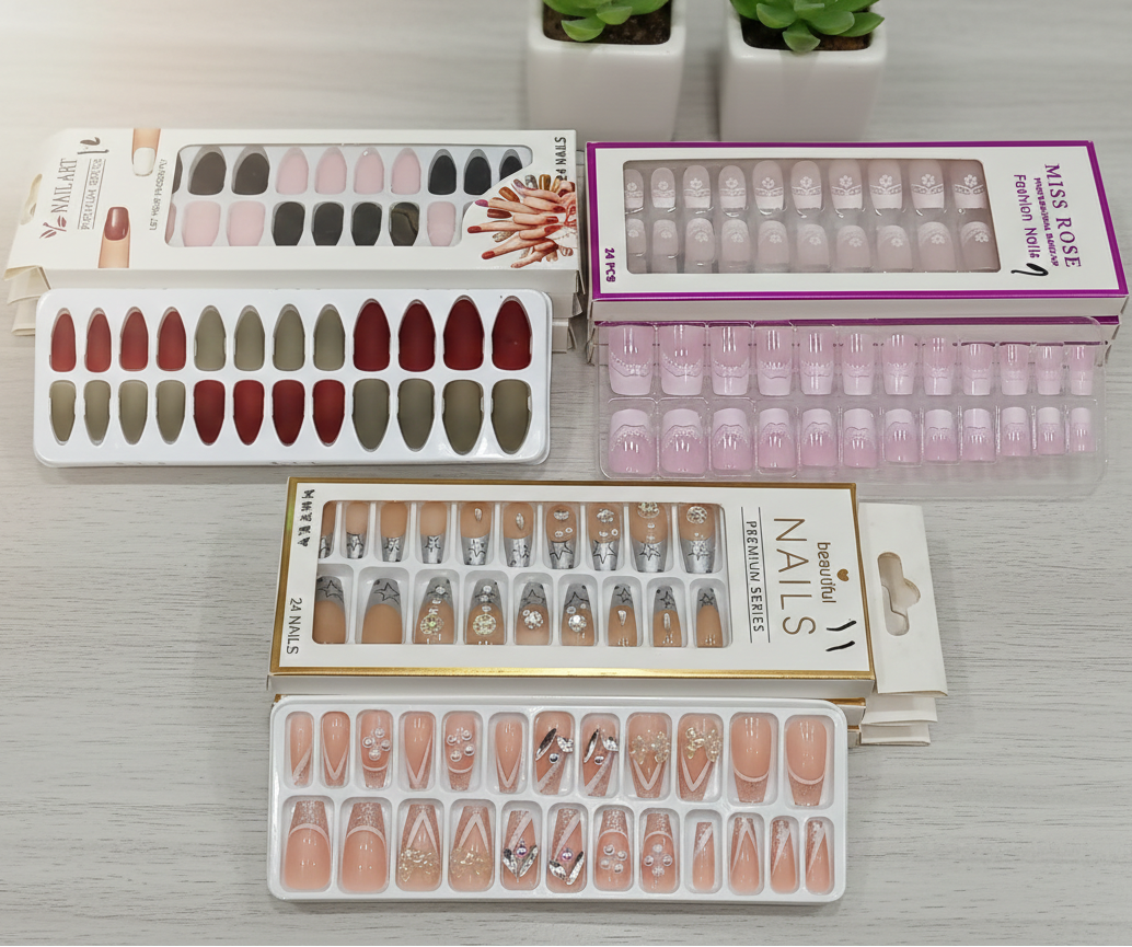 Fashion Press On Nails Set 24pcs Artificial Nail Extensions