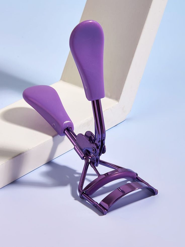 Professional Eyelash Curler - detail