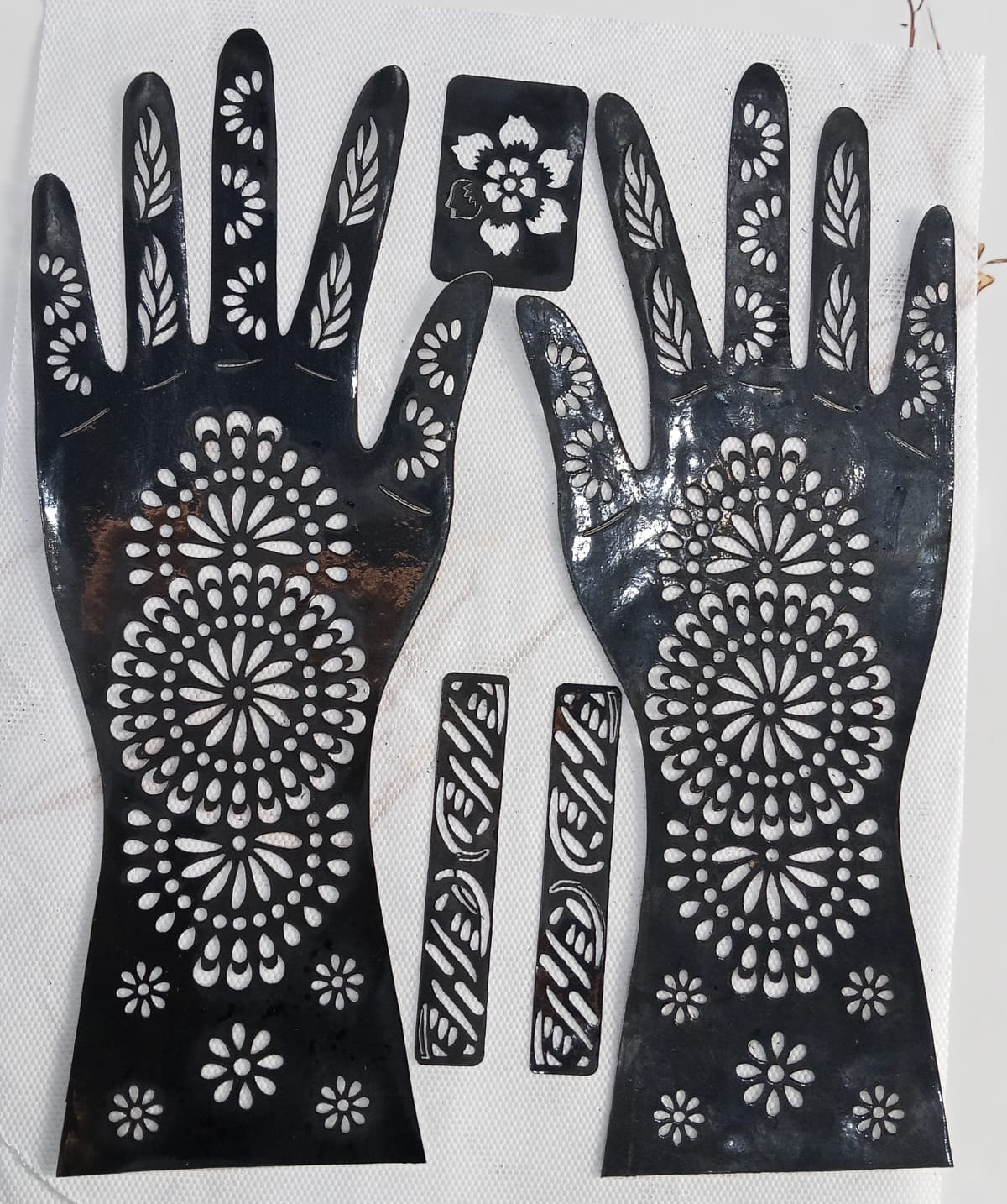 Full Hand Henna Sticker - pattern detail