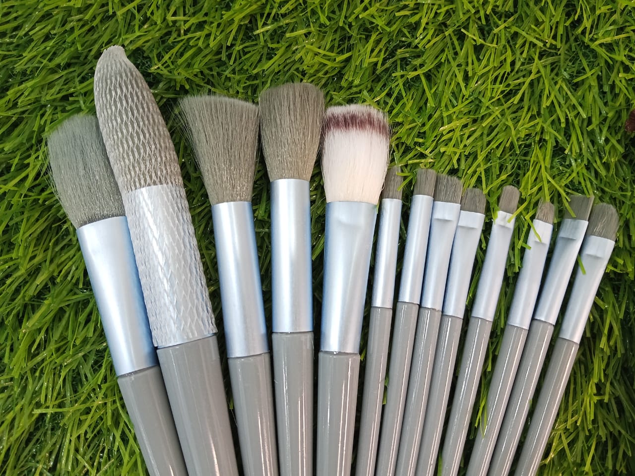 13pc Travel Makeup Brush Set - packaging
